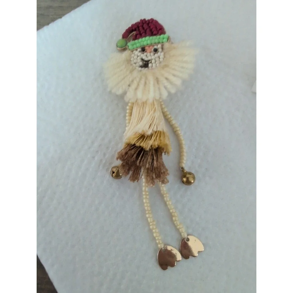 Estate Large Unique Beaded & Thread Dancing  Santa Claus Christmas Holiday Pin‎